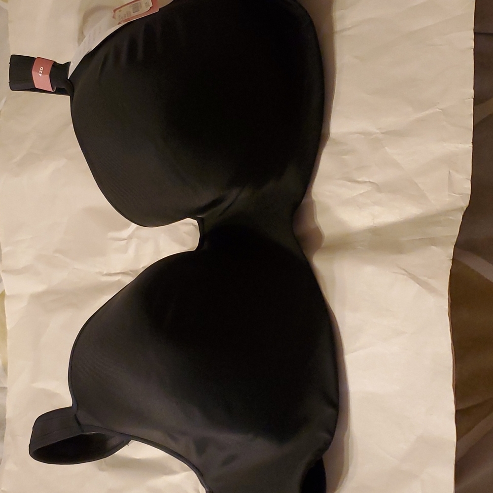 NWT Lightly Line Balconette Bra